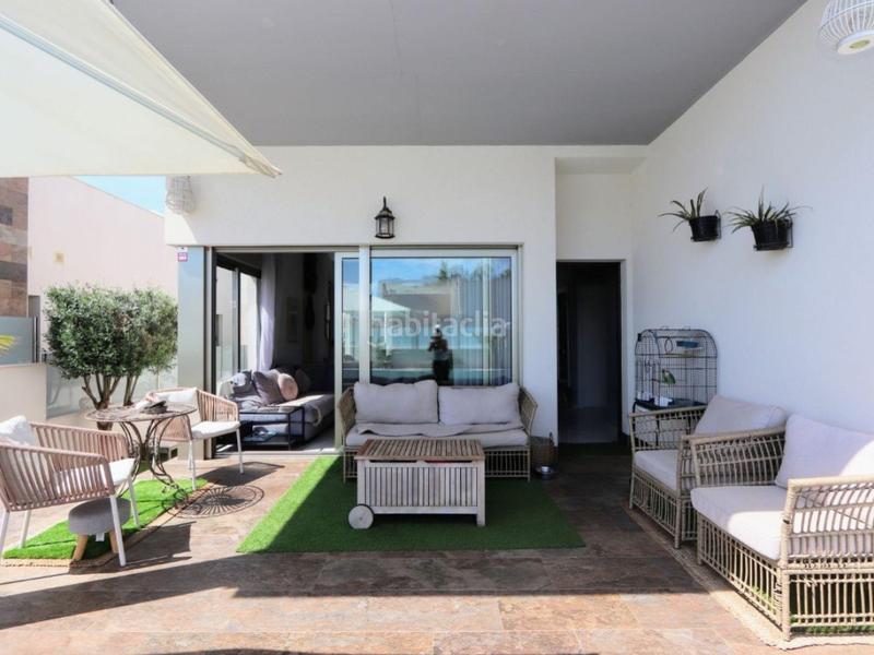 Foto cc835298-0aaf-4cbd-bdb6-d25e849e2eee. Casa en calle nalon 0 chalet independiente de 5 dormitorios en villamartín en Orihuela