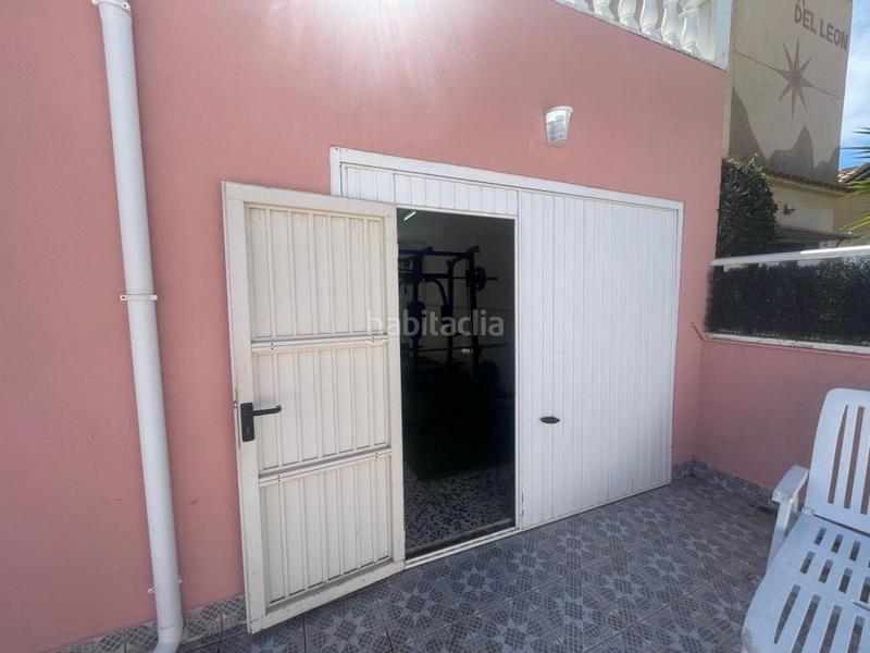 Foto e29ef217-a8b1-4c97-8bda-583745852f79. Casa en urbanizacion p flamenca cl 4 12 villa de 5 dormitorios en Playa Flamenca en Orihuela