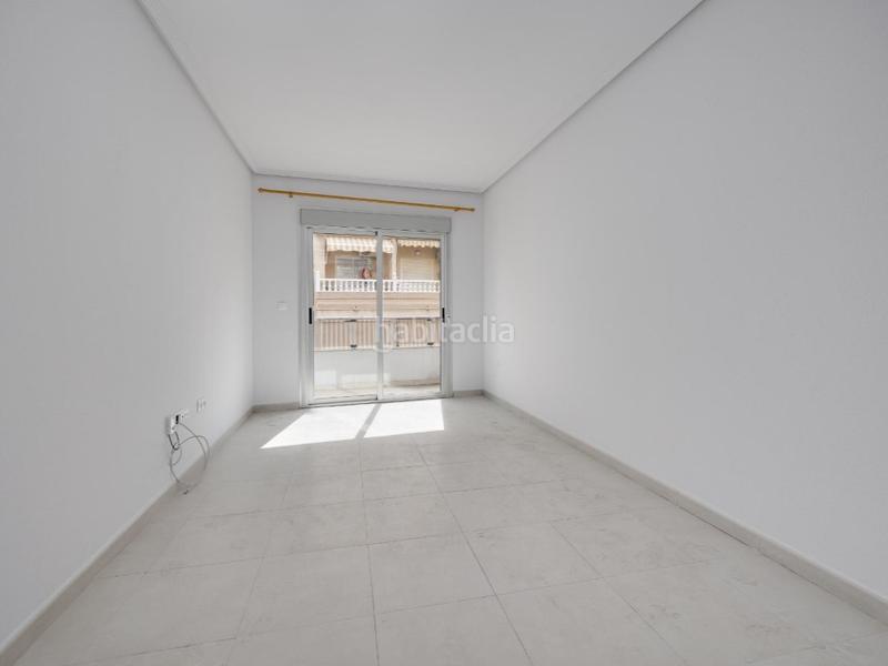 Foto dac303bd-44ea-4fa8-869e-b5a91182d167. Apartamento en calle moriones 27 apartamento de 3 dormitorios en el corazón en Torrevieja