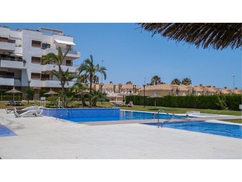 Foto 2d1cfa0e-5e46-4606-bbf4-68b4c99cbb05. Apartamento ático con garaje, trastero y vistas panorámicas en la costa blanca en Orihuela
