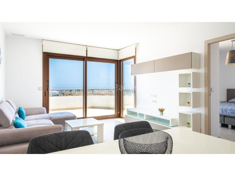 Foto be3cbb53-6db8-41ff-8072-828ecf720875. Apartamento ático con garaje, trastero y vistas panorámicas en la costa blanca en Orihuela