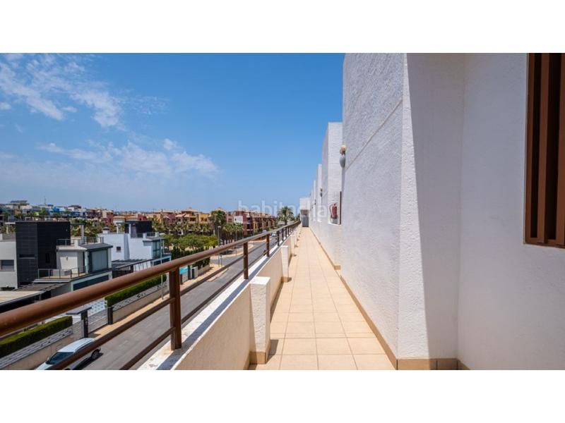 Foto d281c0ec-0f15-4929-a103-4af247ef6ea8. Apartamento ático con garaje, trastero y vistas panorámicas en la costa blanca en Orihuela