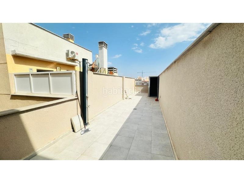 Foto 214c8d03-35d9-454a-9d13-380b71e2d9fc. Penthouse with pool in Zona Playa del Cura Torrevieja