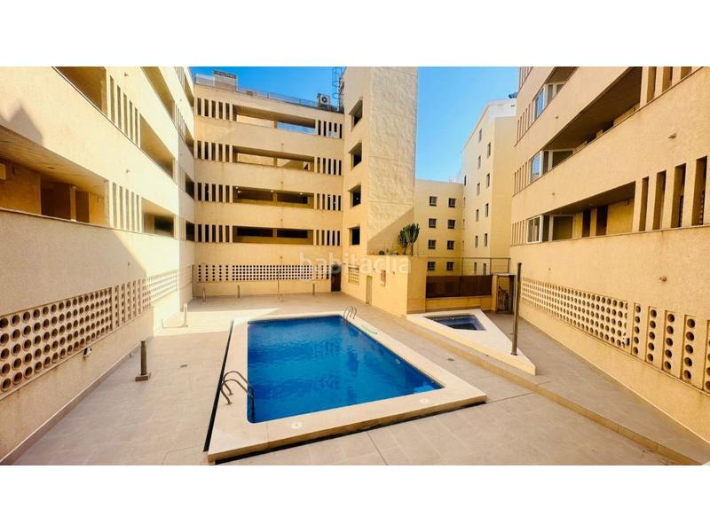 Foto bf044ac0-45f0-4a42-9280-5c8e37754df3. Penthouse with pool in Zona Playa del Cura Torrevieja