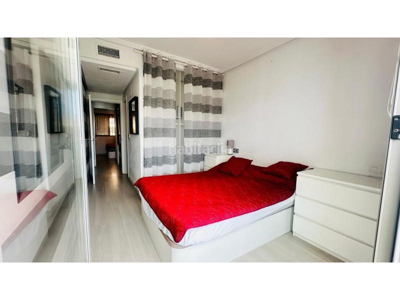 Foto c682fcc9-1cc4-46b8-bd98-98d89441c698. Penthouse with pool in Zona Playa del Cura Torrevieja