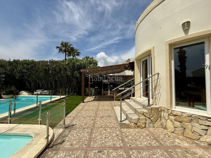 Foto dd5bd77b-a897-4e5c-a2e5-b85031a79ad0. Casa hermosa villa rodeada de una naturaleza impresionante en Orihuela