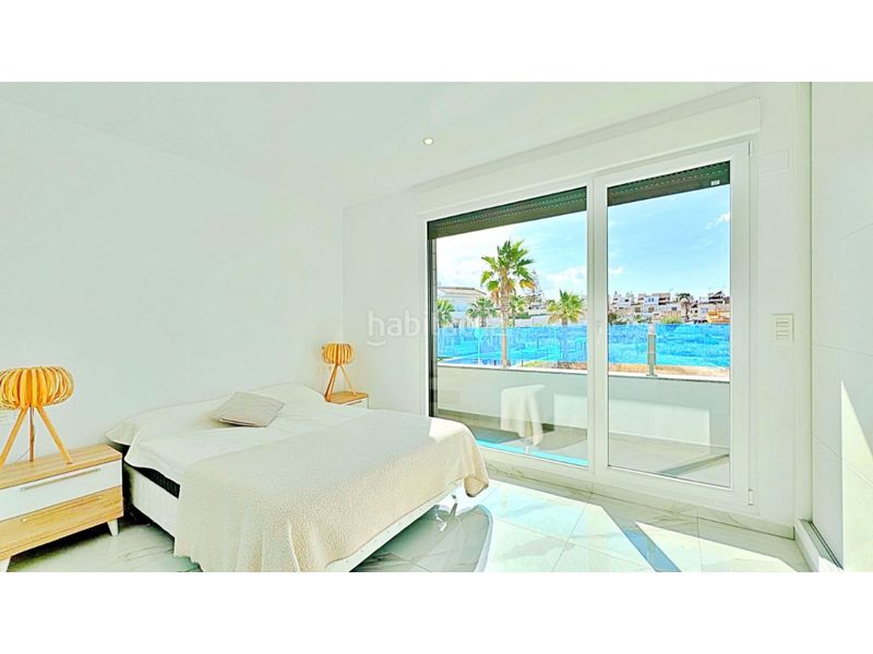Foto dcbe15db-7dc0-40aa-a614-a3504d4d987e. Casa a Los Balcones-Los Altos Torrevieja