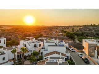 Apartamento  N/a. Impresionante ático con vistas panorámicas y solárium privado en