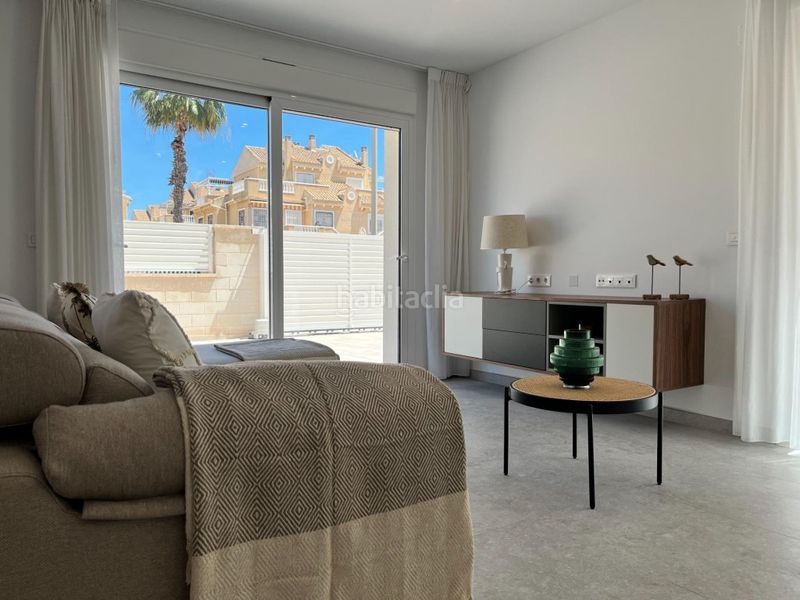 Foto 2ce8e652-dd41-4114-af48-eca9fa5f7220. Apartament amb piscina a Torreblanca Torrevieja