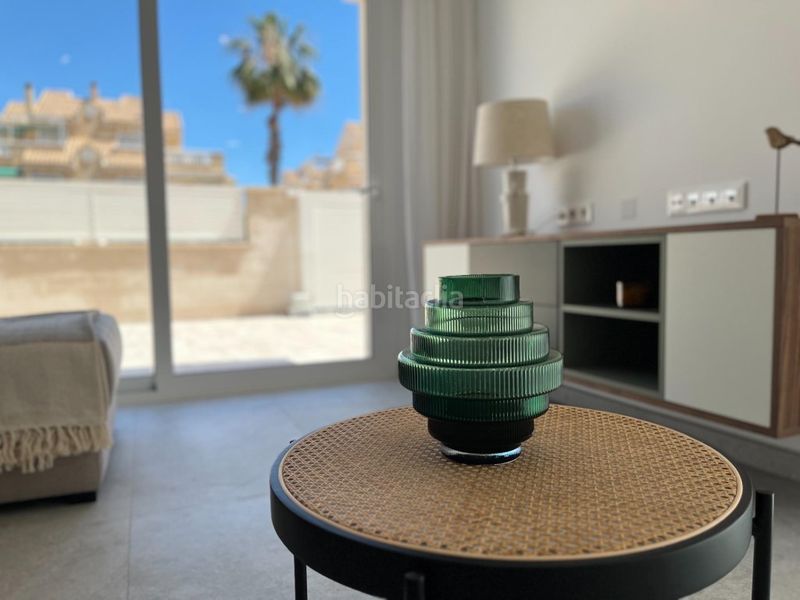Foto dc14c550-6e7d-4d68-9c94-7f71c47c4dfd. Apartament amb piscina a Torreblanca Torrevieja