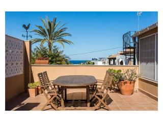 Casa adossada  N/a. Vivienda adosada 6 habitaciones venta torrevieja