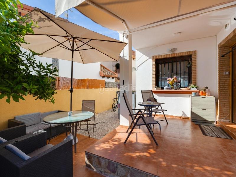 Foto 3adc7a81-c35d-4db8-a8cb-e3fc8c229e94. Maison dans calle madame buterffly 1-b dans Los Almendros Orihuela