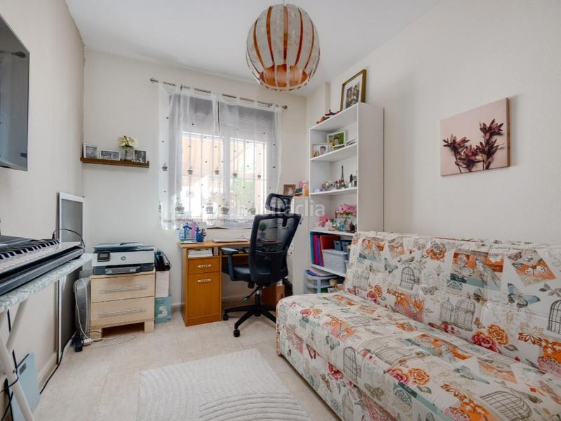 Foto 48ea84b7-8688-4b1e-9b62-2dd0f926a894. Maison dans calle madame buterffly 1-b dans Los Almendros Orihuela