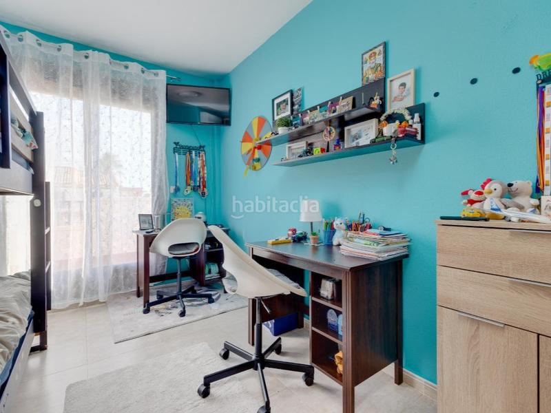 Foto 7fef1636-9f8f-496e-b2dd-d150b46860a3. Maison dans calle madame buterffly 1-b dans Los Almendros Orihuela