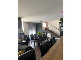 Maison  N/a. Villa 5 habitaciones venta torrevieja