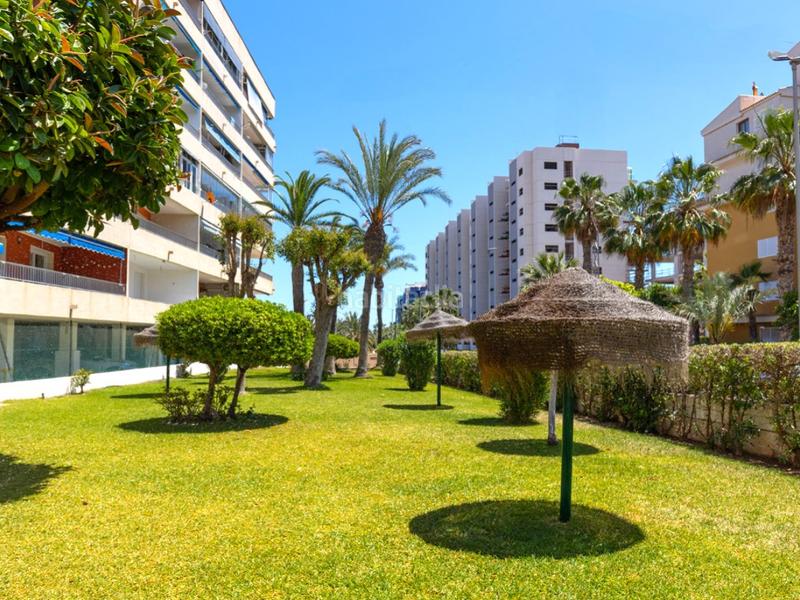Foto 9fc1ebcf-f77b-4a52-b333-a94ef93fdc29. Apartamento  con vistas laterales al mar en una zona codiciada de rocio del mar en Torrevieja