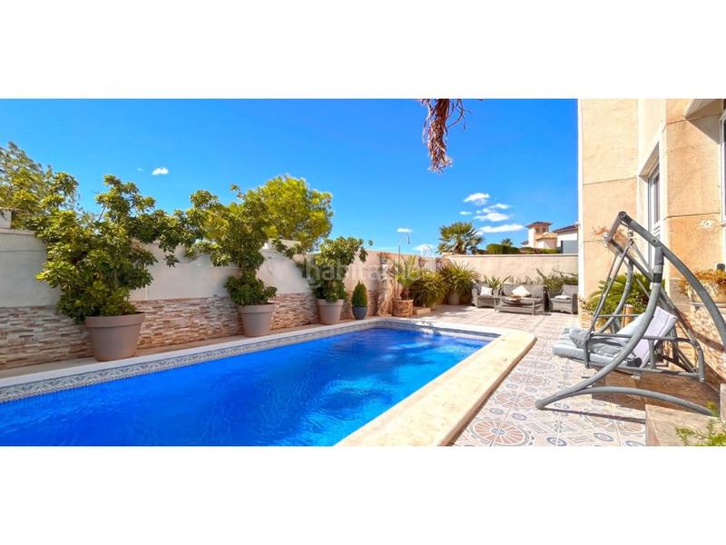 Foto 3c501473-6c17-4457-817a-7f1382a2c346. Haus mit pool in La Zenia Orihuela