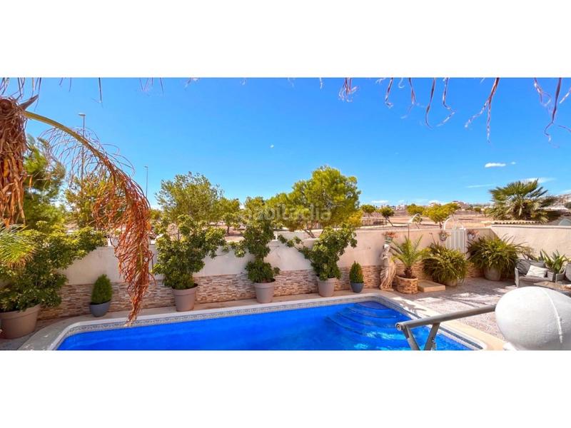 Foto 5d1ac81b-7c89-4d9c-8be5-a08f7d6b5311. Haus mit pool in La Zenia Orihuela