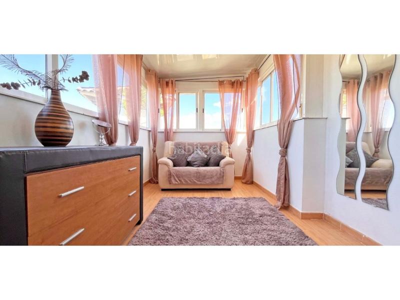 Foto 680ecce4-cd43-4c19-a7a3-43d8f8560e57. Haus mit pool in La Zenia Orihuela
