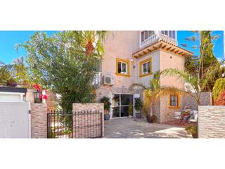 Casa  N/a. Chalet independiente de 4 dormitorios en playa flamenca