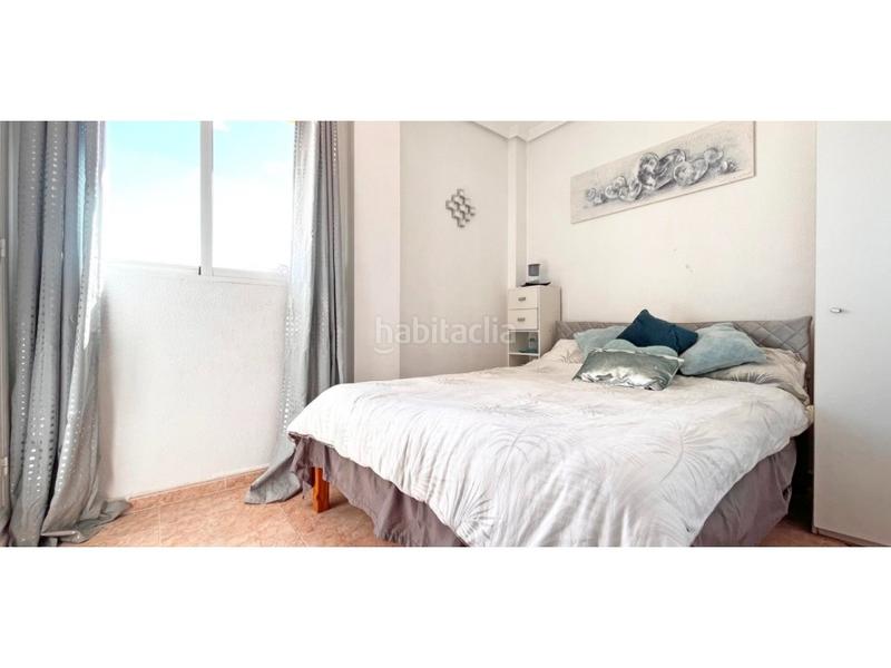 Foto ee35f230-ed92-44a1-b54f-e224df705308. Haus mit pool in La Zenia Orihuela