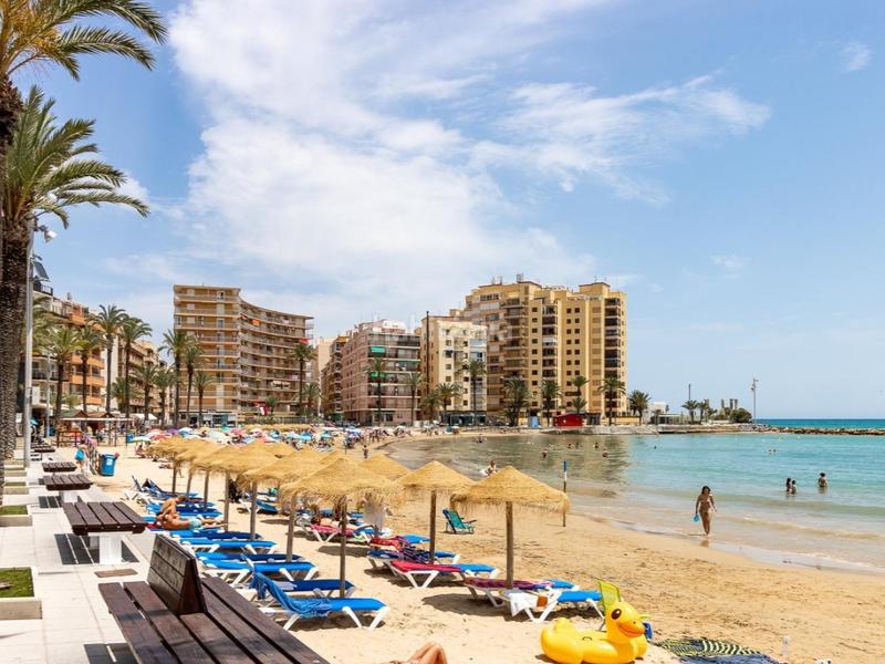 Foto 7009a32f-d0ba-4301-8a09-362d15ce025b. Apartment in Zona Playa del Cura Torrevieja