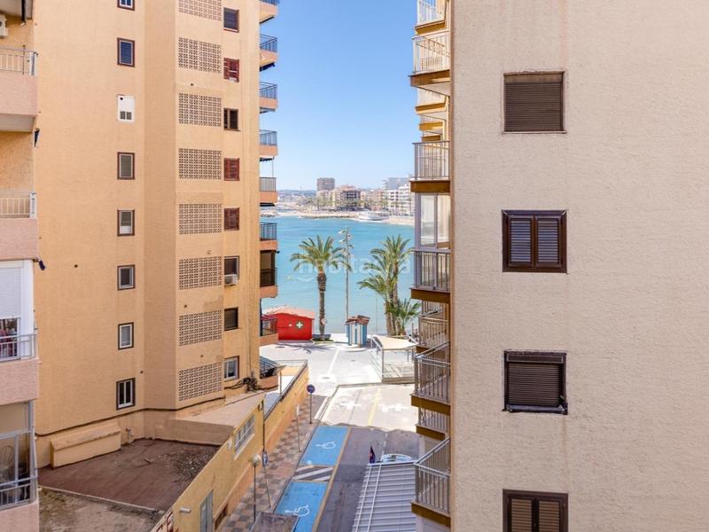 Foto 77d7ad03-05cf-4fb8-803a-106c37103a6f. Apartment in Zona Playa del Cura Torrevieja
