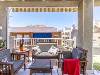 Apartamento  N/a. Bonito apartamento en primera línea de playa playa los locos  am