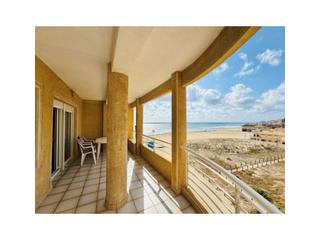 Appartement  N/a. Apartamento en primera línea de playa y orientación sur en la ma