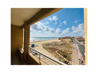 Apartament  Calle mayor-mata. Apartamento en primera línea de playa y orientación sur en la ma