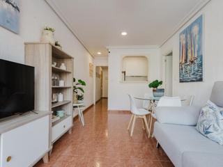 Apartament a Antonio Machado. Apartamento totalmente reformado a tan solo 400m del mar en torr