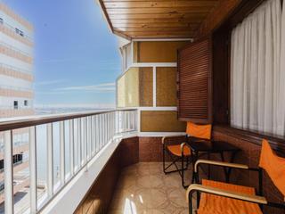 Appartement à El Acequión. Apartamento de 3 dormitorios en el corazón de torrevieja con acc