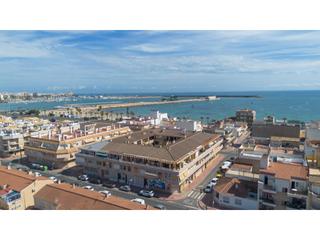 Appartement à Playa de los Náufragos. Modernos apartamentos de nueva construcción a solo 150 m del mar