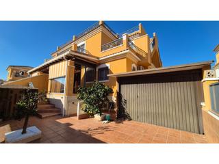 Casa pareada en Parque Acuático - Sector 25. Chalet pareado con orientación sur de 3 dormitorios en aguas nue