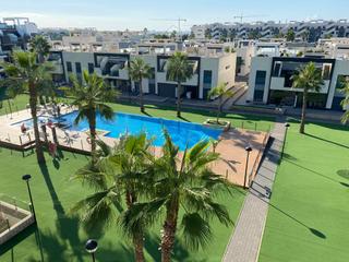 Àtic a El Raso. Exclusivo ático con solárium de 67m2 y garaje privado en el raso
