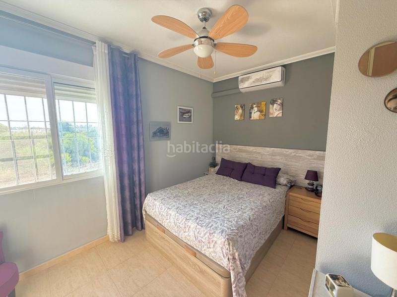 Foto c8fc6720-df64-422f-86ea-7dc4435fedcb. Casa adossada amb piscina a Zona Carrefour - Urbanizaciones Torrevieja