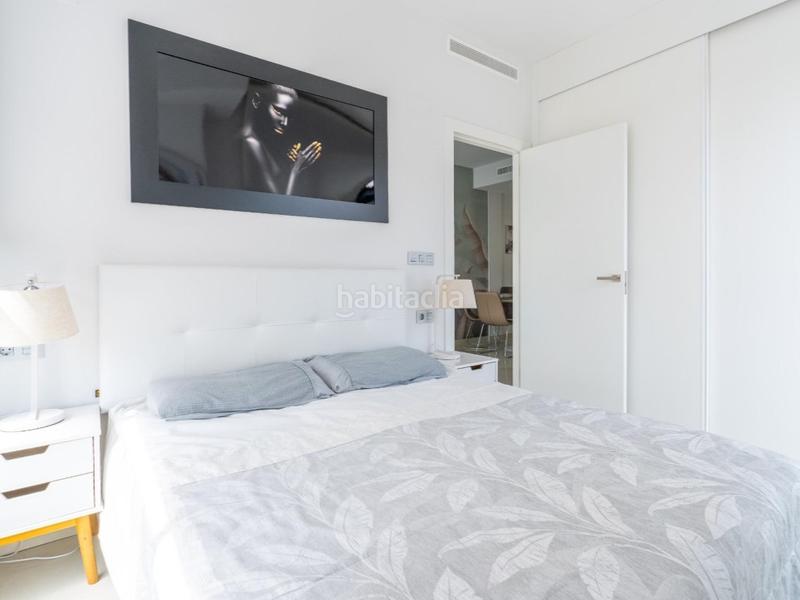 Foto e7d32239-142e-4cc3-95c5-9a5c917bbac0. Appartement avec parking piscine dans Avenida Habaneras - Curva de Palangre Torrevieja