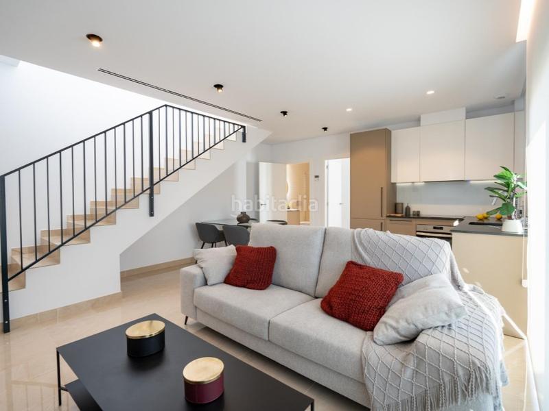 Foto b08ff525-ad46-42e8-b1d9-8aa5116abce7. Casa con piscina in La Marina Elche / Elx