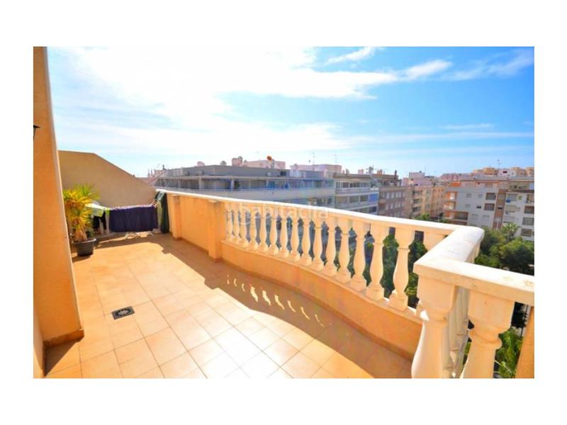 Foto a2b6ad6f-4023-4cad-aada-5b26e43af459. Attique dans Zona Playa del Cura Torrevieja