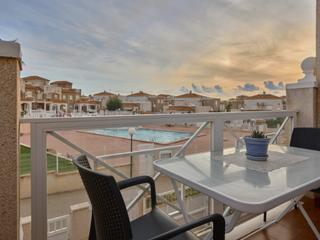 Apartamento  N/a. Estupendo apartamento frente a la piscina en altos de la bahía