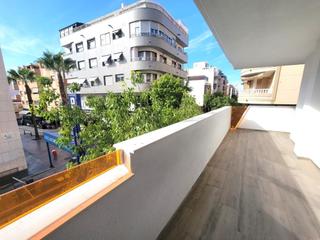 Apartment in Las Piscinas Naturales. Apartamento a estrenar con una gran terraza a pocos metros de pl