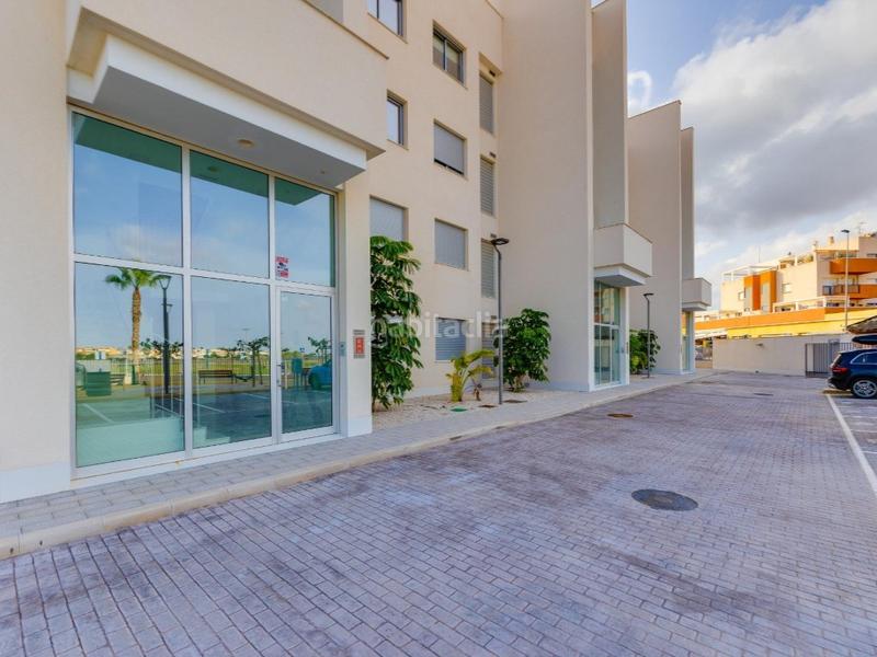 Foto 8ea7c691-8fcf-4a75-97a7-b94671be6192. Apartamento  en planta baja con jardín privado de 60m2 en exclusivo residencial en villamartín en Orihuela