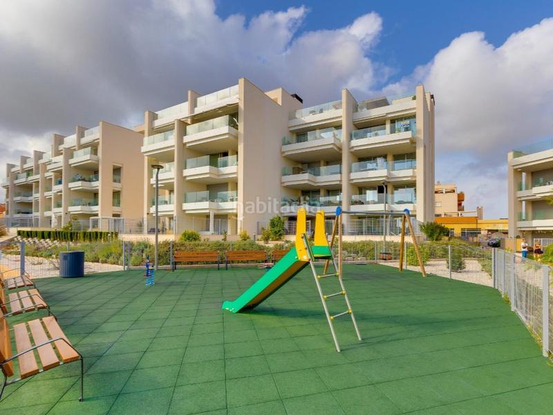 Foto ac27277f-afd4-4ffe-84a4-45ccaa7d4d46. Apartamento  en planta baja con jardín privado de 60m2 en exclusivo residencial en villamartín en Orihuela