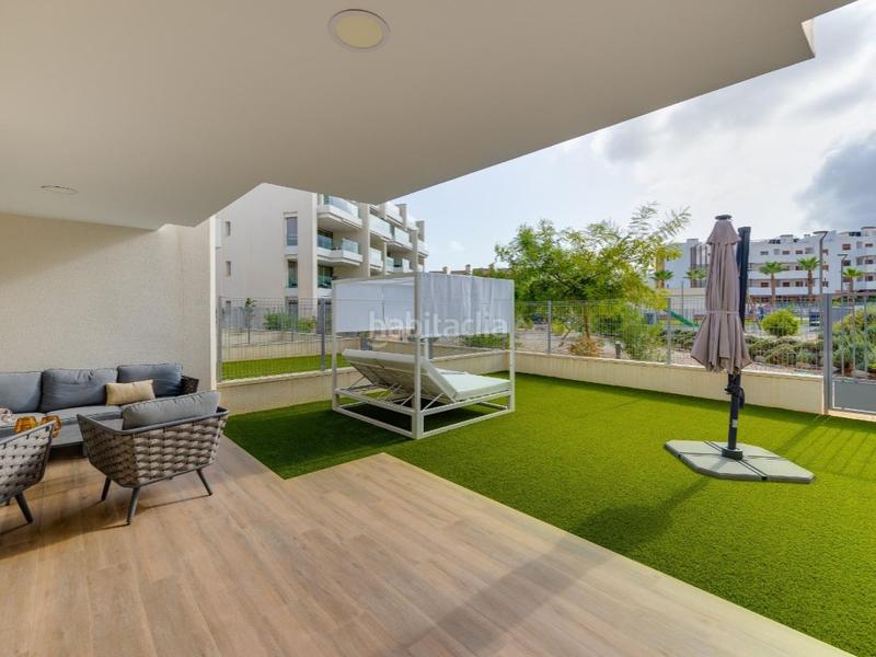 Foto b2cc207c-0b1a-4f65-a23c-04de30e8d383. Apartamento  en planta baja con jardín privado de 60m2 en exclusivo residencial en villamartín en Orihuela