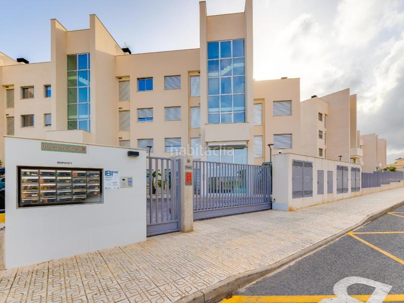 Foto c99673cf-b7e5-42ce-b192-38f8bd3a78e8. Apartamento  en planta baja con jardín privado de 60m2 en exclusivo residencial en villamartín en Orihuela