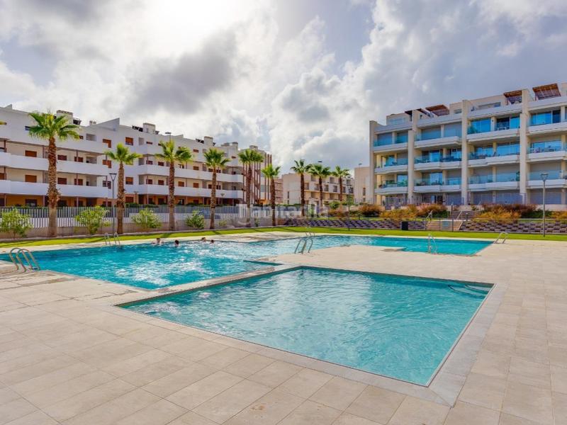 Foto cdb79be7-7275-4696-88c1-ab1d325d3ec1. Apartamento  en planta baja con jardín privado de 60m2 en exclusivo residencial en villamartín en Orihuela