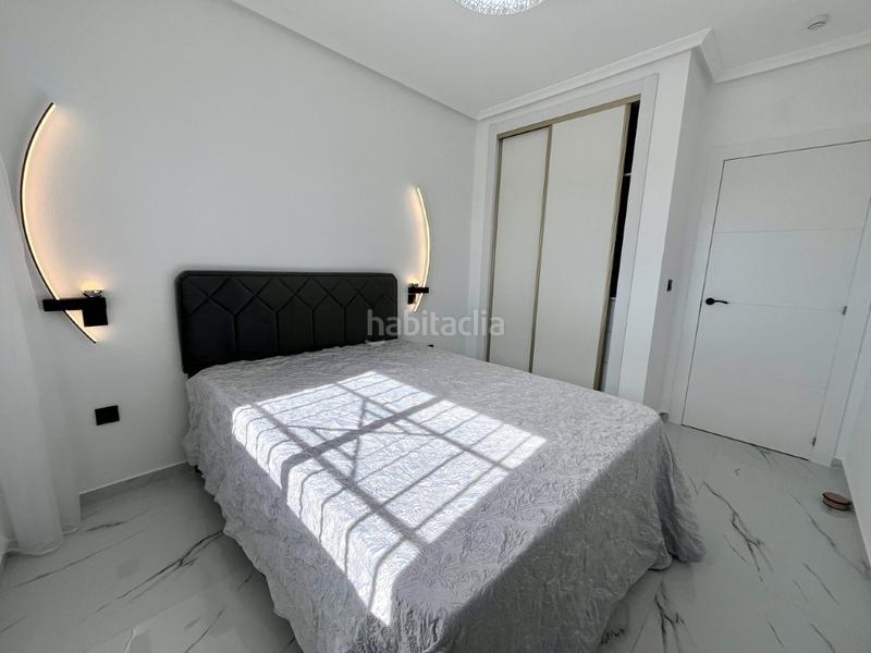 Foto 826ed24c-8984-40bb-a8a2-ab7322880616. Attique avec piscine dans Playa Flamenca Orihuela