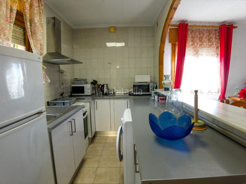 Foto 2fca3b2c-6637-4846-b3b3-2cd2c04fd877. Casa villa con potencial de reforma en la siesta en Torrevieja