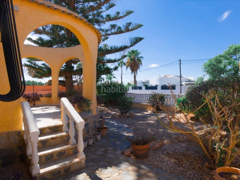 Foto 6f739ad8-457d-4b2f-b1a5-a06a099ea1ba. Casa villa con potencial de reforma en la siesta en Torrevieja