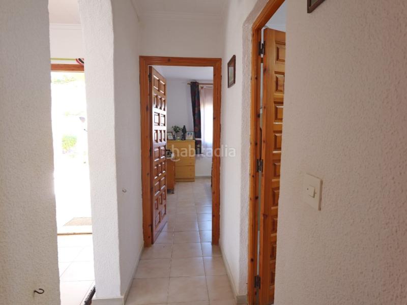 Foto b240bc5c-d49e-461c-9b85-94a7537aaf3a. Casa villa con potencial de reforma en la siesta en Torrevieja